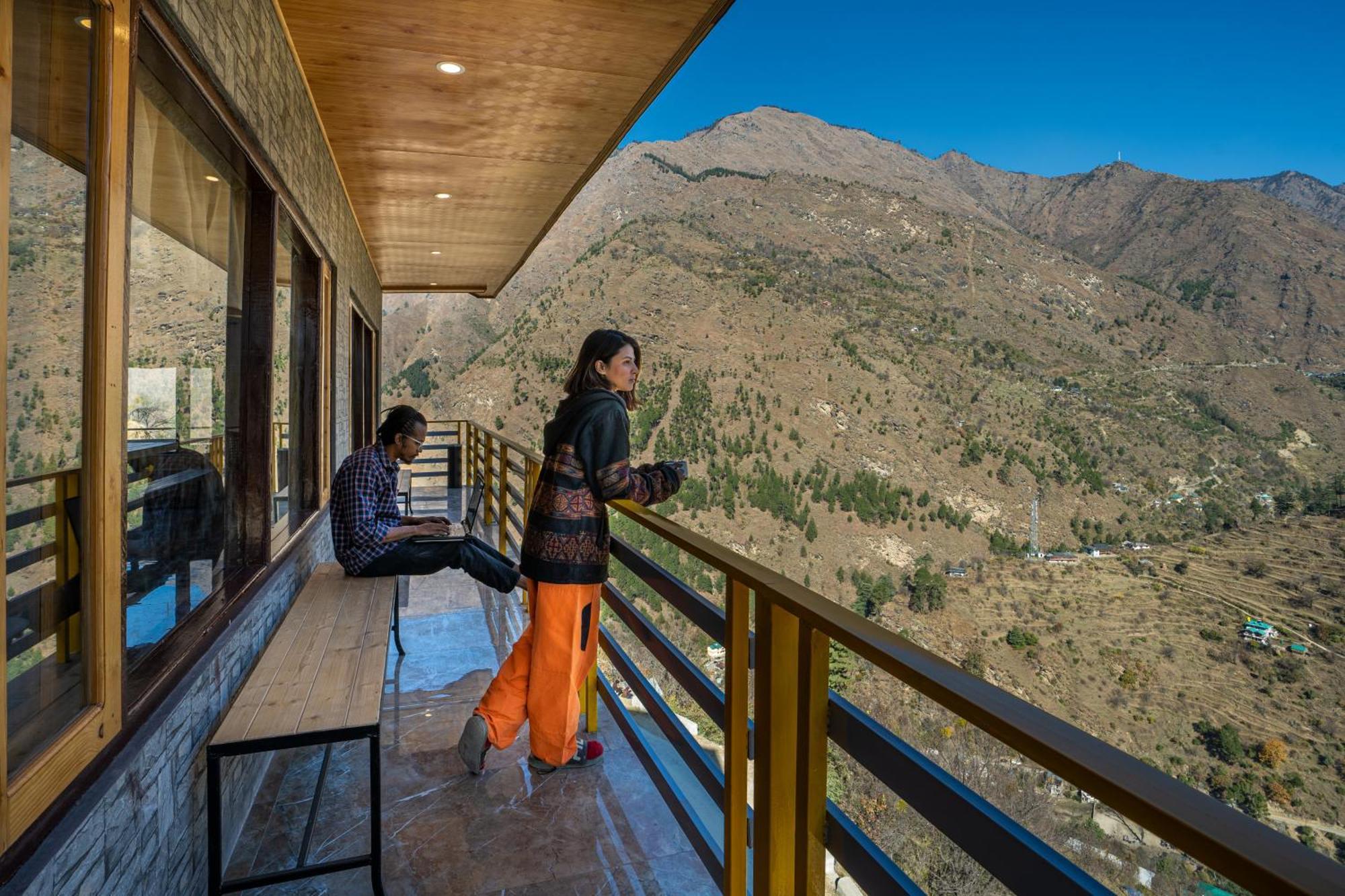 The Hosteller Tirthan Valley Gushaini Екстериор снимка